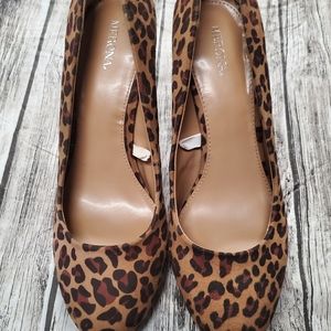 Leopard heeled fabric brown, tan, pump size 10